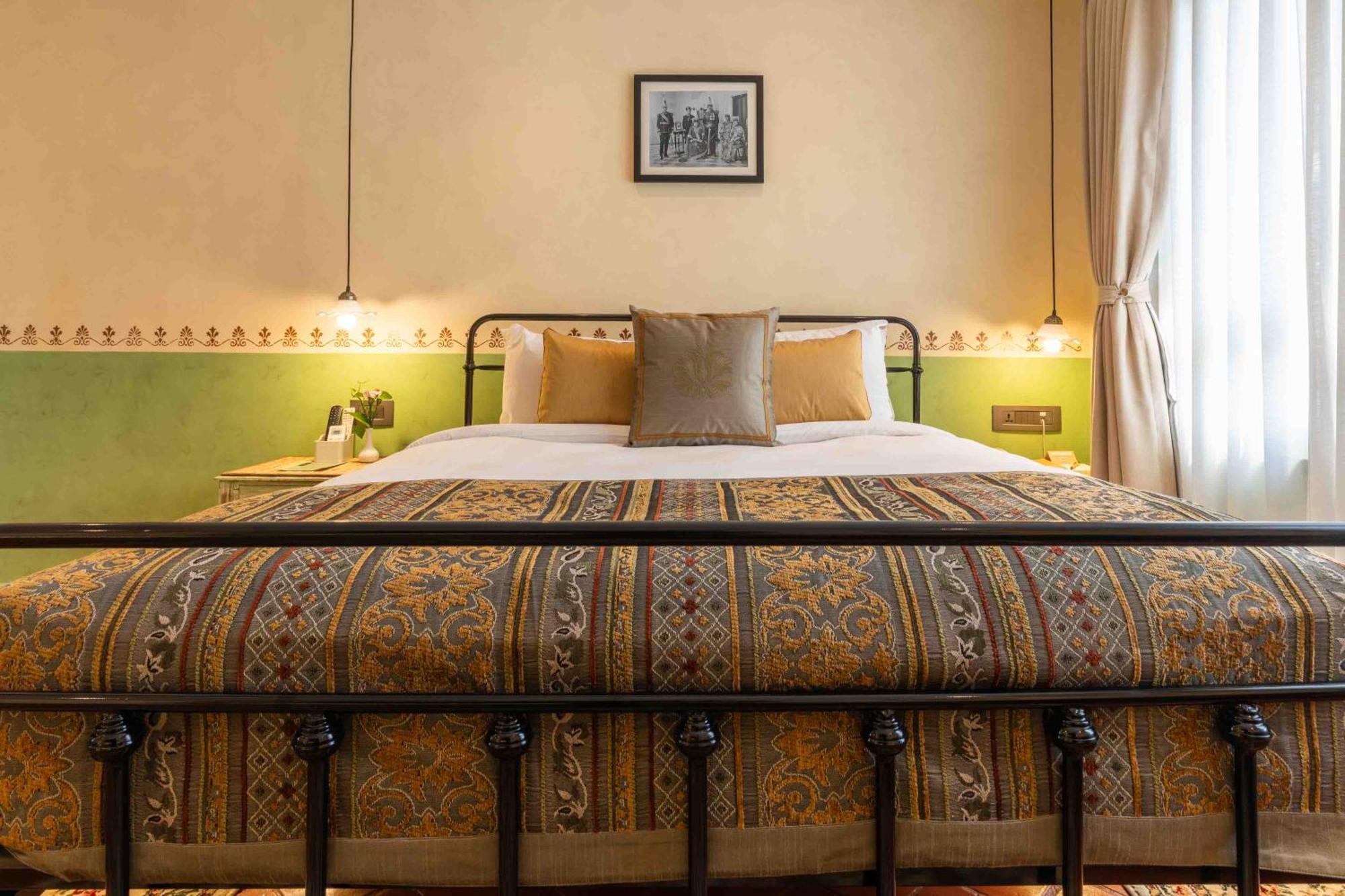 Seto Ghar Hotel Катманду Екстериор снимка